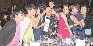 明星网红聚会,明星网红豪华聚会盛况揭秘
