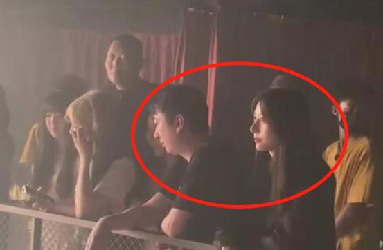 热门大瓜今日吃瓜网红视频,网红视频揭秘娱乐圈幕后真相