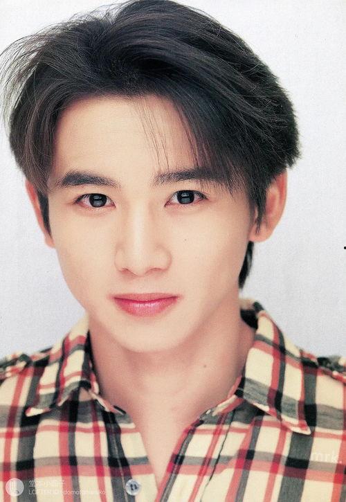 韩娱热门吃瓜视频,热门吃瓜视频背后的惊人真相