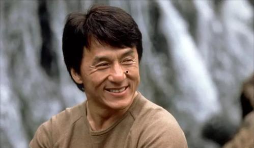 成龙吃瓜爆料图片