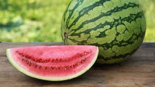 黑颜色的瓜怎么吃,解锁独特黑瓜的多样食法