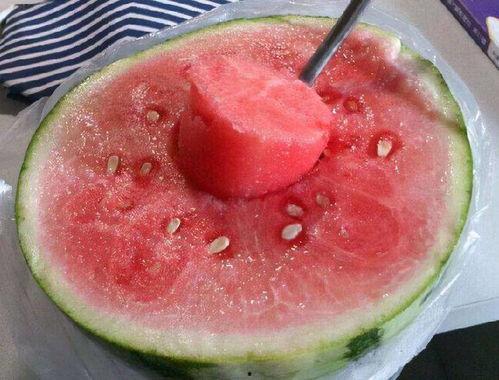 网红吃瓜今日热门,揭秘今日热门事件背后的真相